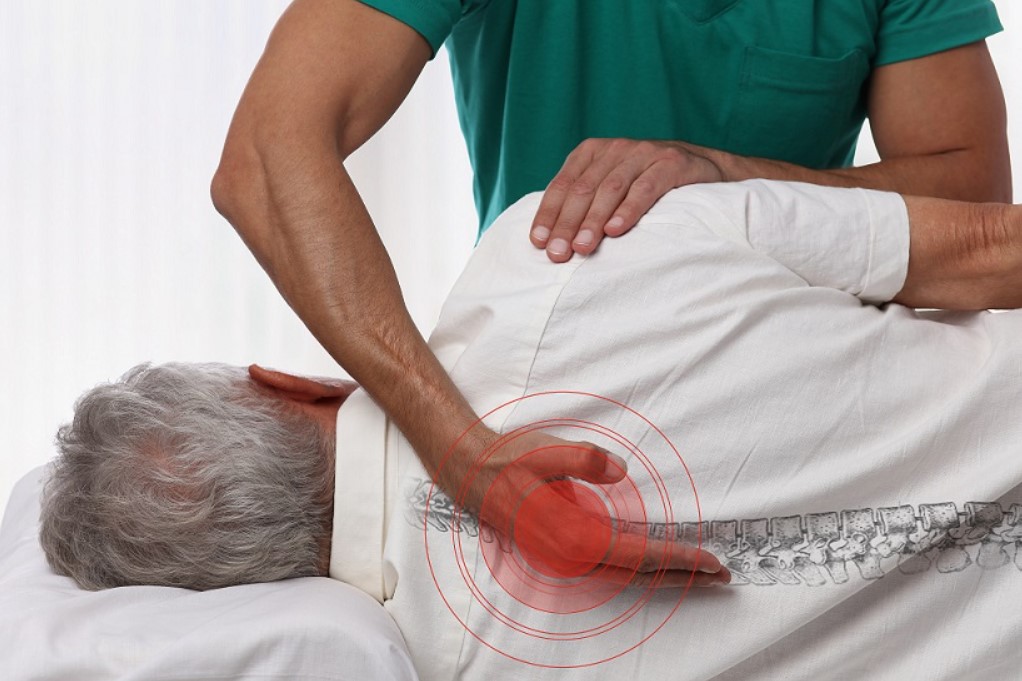 5 Benefits of Chiropractic Care For Seniors